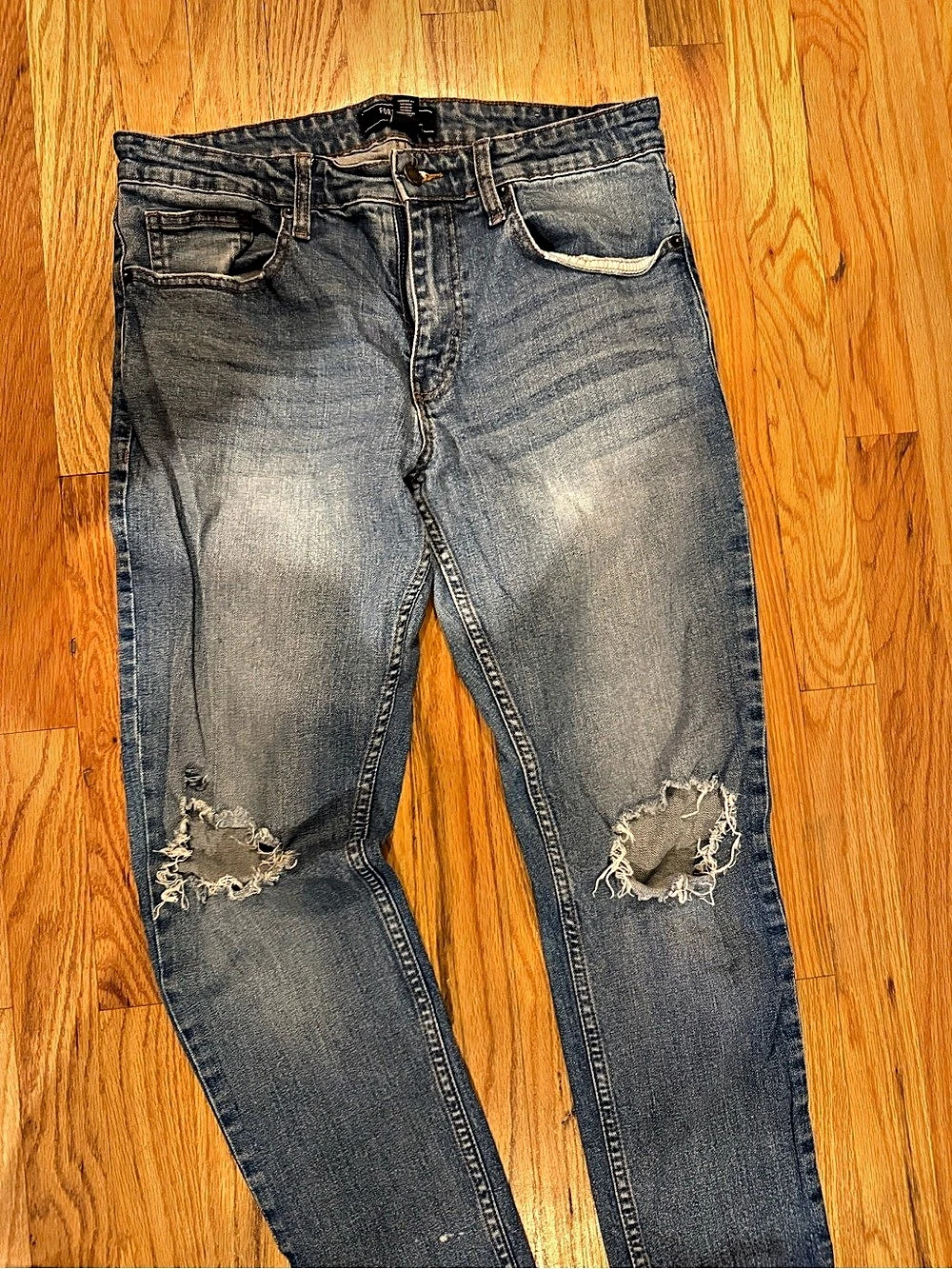 Forever 21 Men's Skinny Jeans Distressed Blue Waist 31